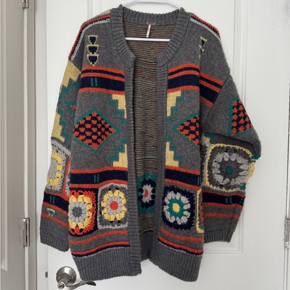 Free people grey boho style knit cardigan sweater - Picture 3 of 6